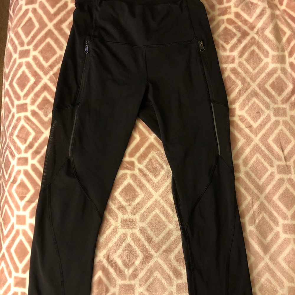 LuluLemon Mesh Crops